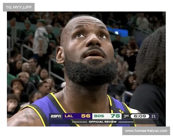 传奇再现！詹姆斯成为唯一一位在间两次达成篮下+与三分+的球员